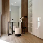 Lägenhet Cavour 31 1br In Heritage Building With Parking, Old Town Olbia