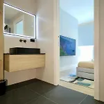Cavour 31 1br In Heritage Building With Parking, Old Town *