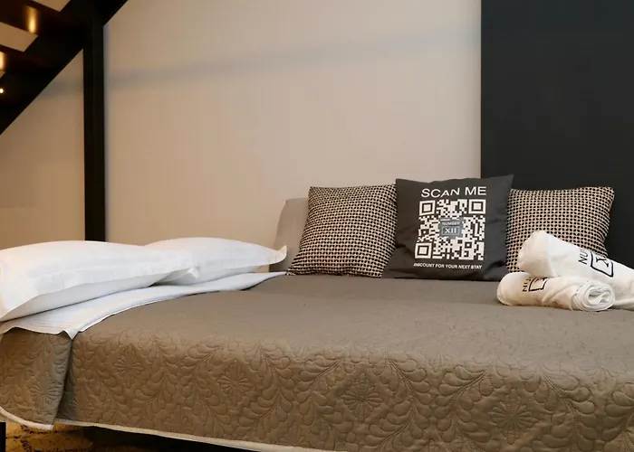 Spacious Modern Fully Equipped In Monumental Building - Parking - Historical Centre