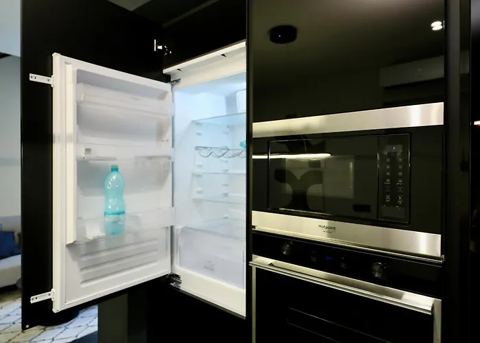 Apartman Spacious Modern Fully Equipped In Monumental Building - Parking - Historical Centre Olbia