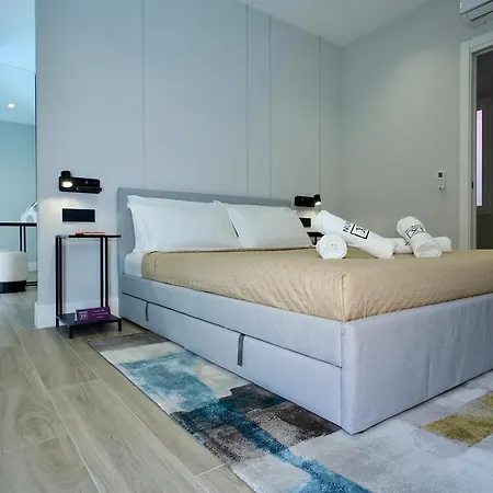 Spacious Modern Fully Equipped In Monumental Building - Parking - Historical Centre Apartamento *