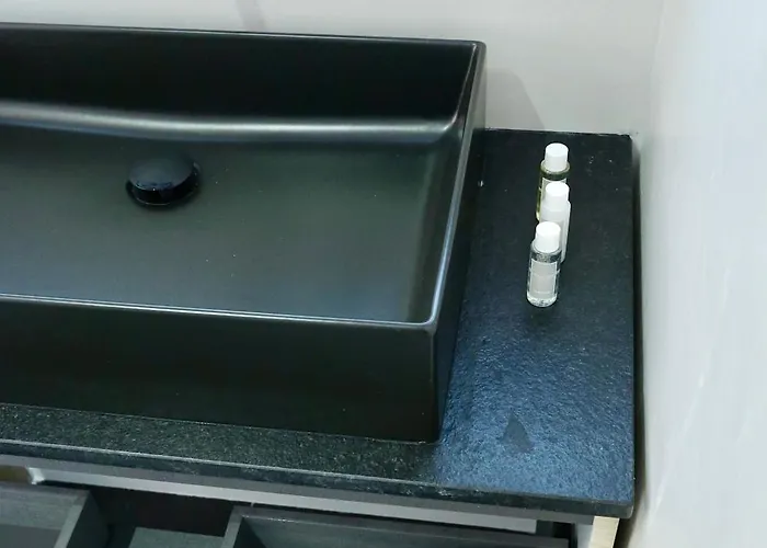 Spacious Modern Fully Equipped In Monumental Building - Parking - Historical Centre Апартаменты Ольбия