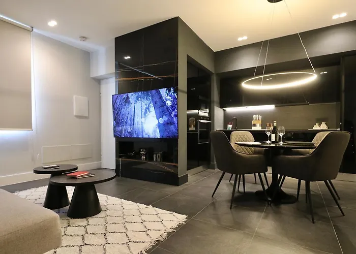 Spacious Modern Fully Equipped In Monumental Building - Parking - Historical Centre * Olbia