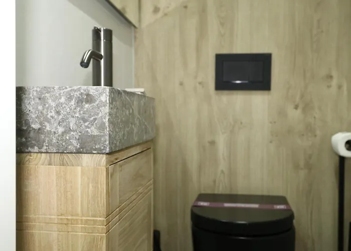 Spacious Modern Fully Equipped In Monumental Building - Parking - Historical Centre Апартаменты