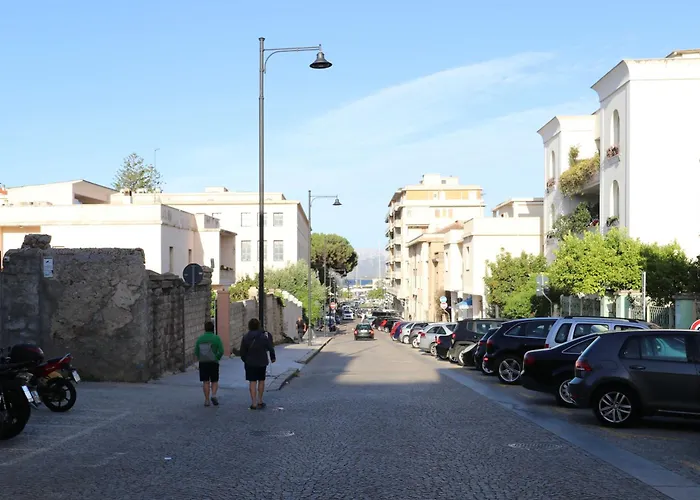 Spacious Modern Fully Equipped In Monumental Building - Parking - Historical Centre Апартаменты