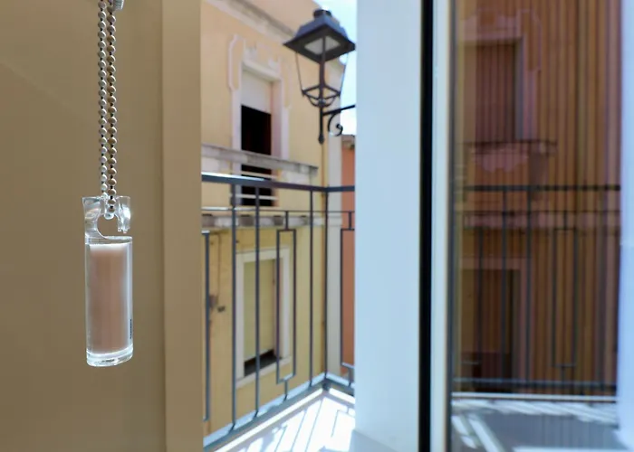 Spacious Modern Fully Equipped In Monumental Building - Parking - Historical Centre Apartment